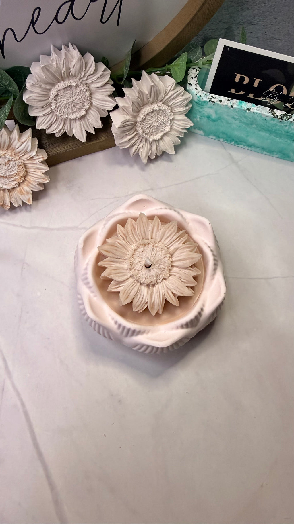 Small Bloom: Lotus Candle