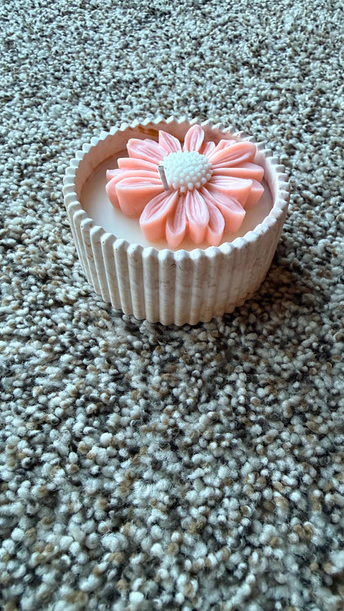 Baby Pink Mini Bloom Candle
