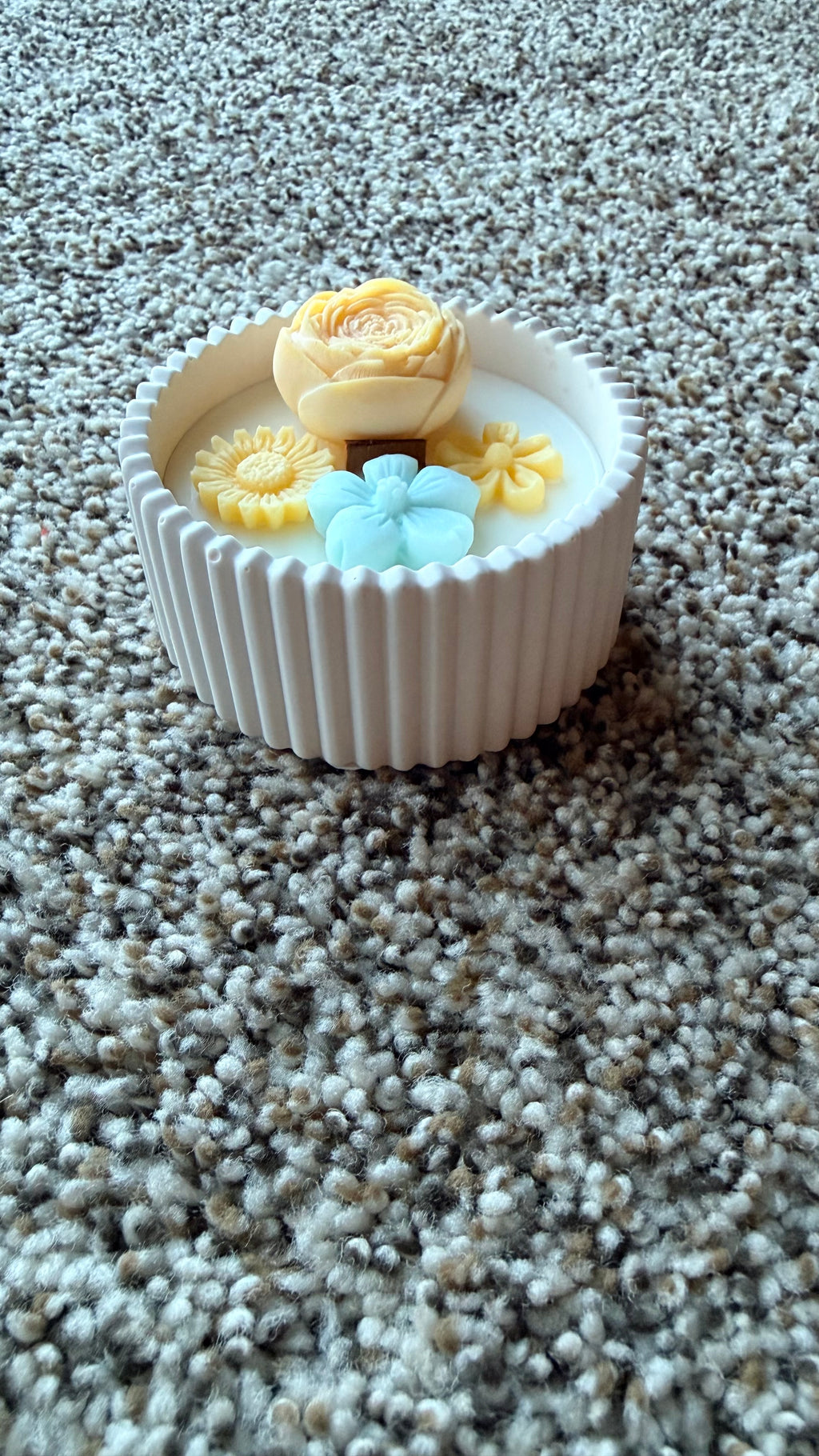 Sunshine/Baby Blue Mini Bloom Candle- Wick