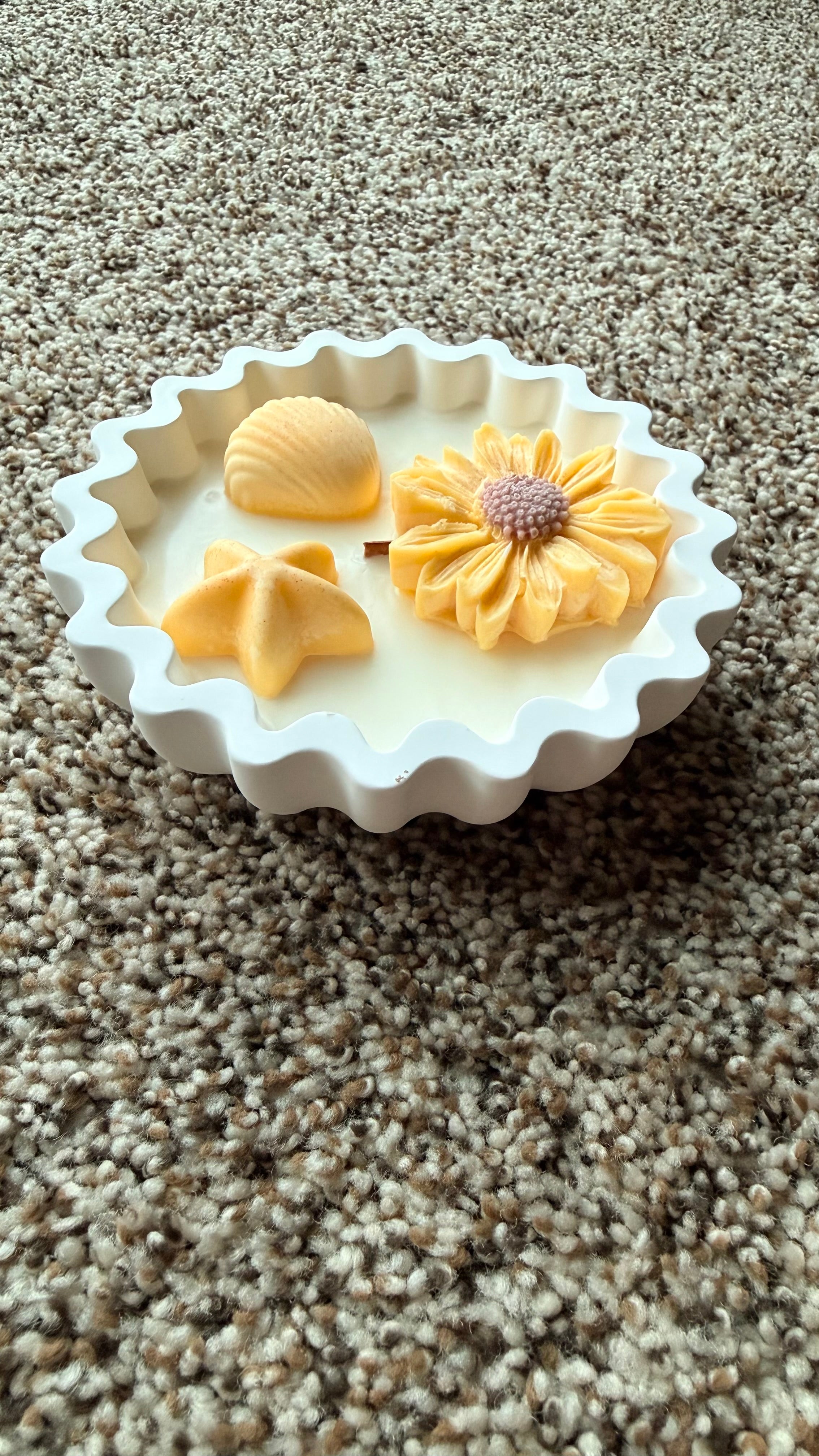 Yellow Beach Bloom Candle