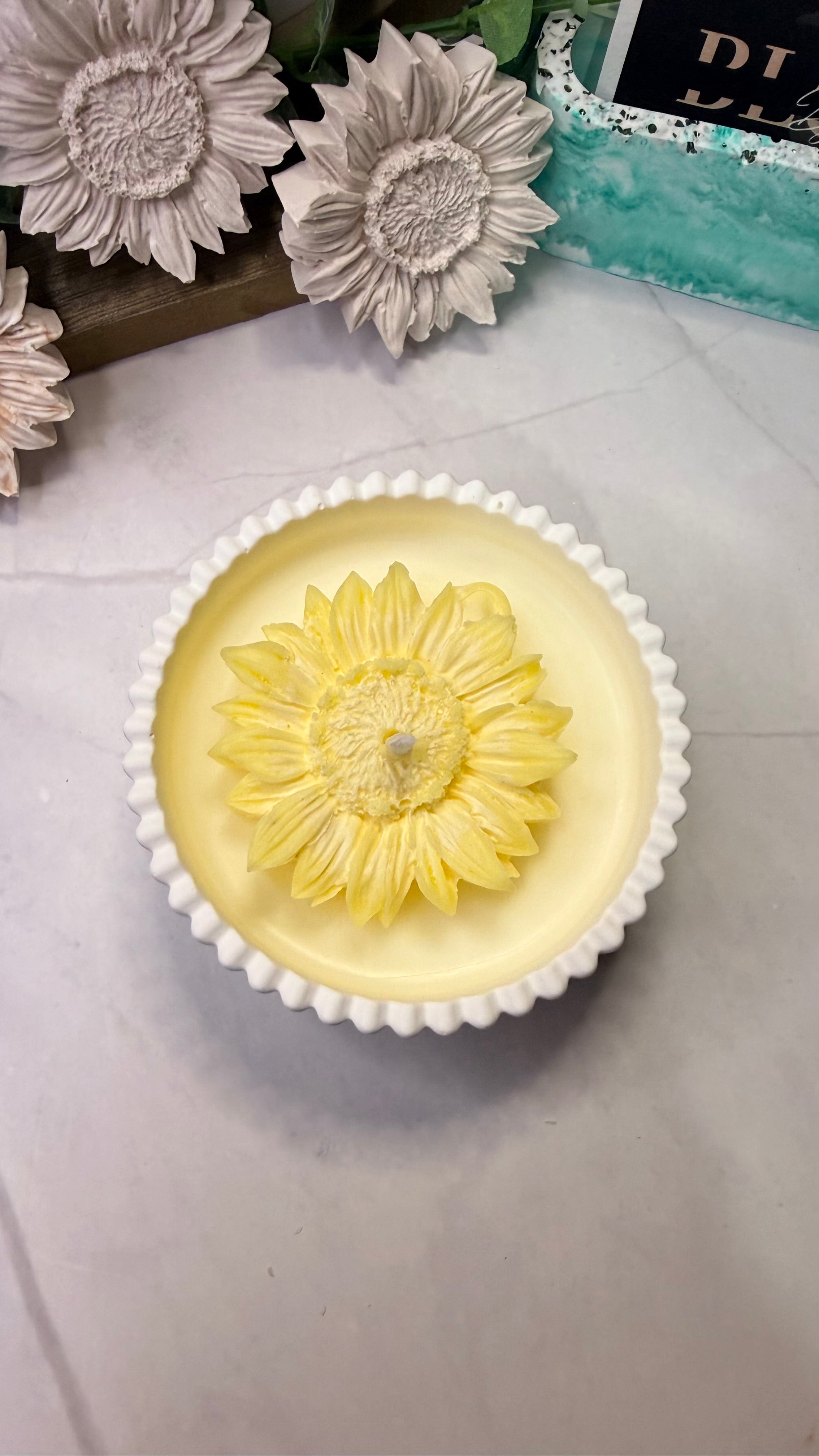 Bloom: Yellow Sunflower Candle