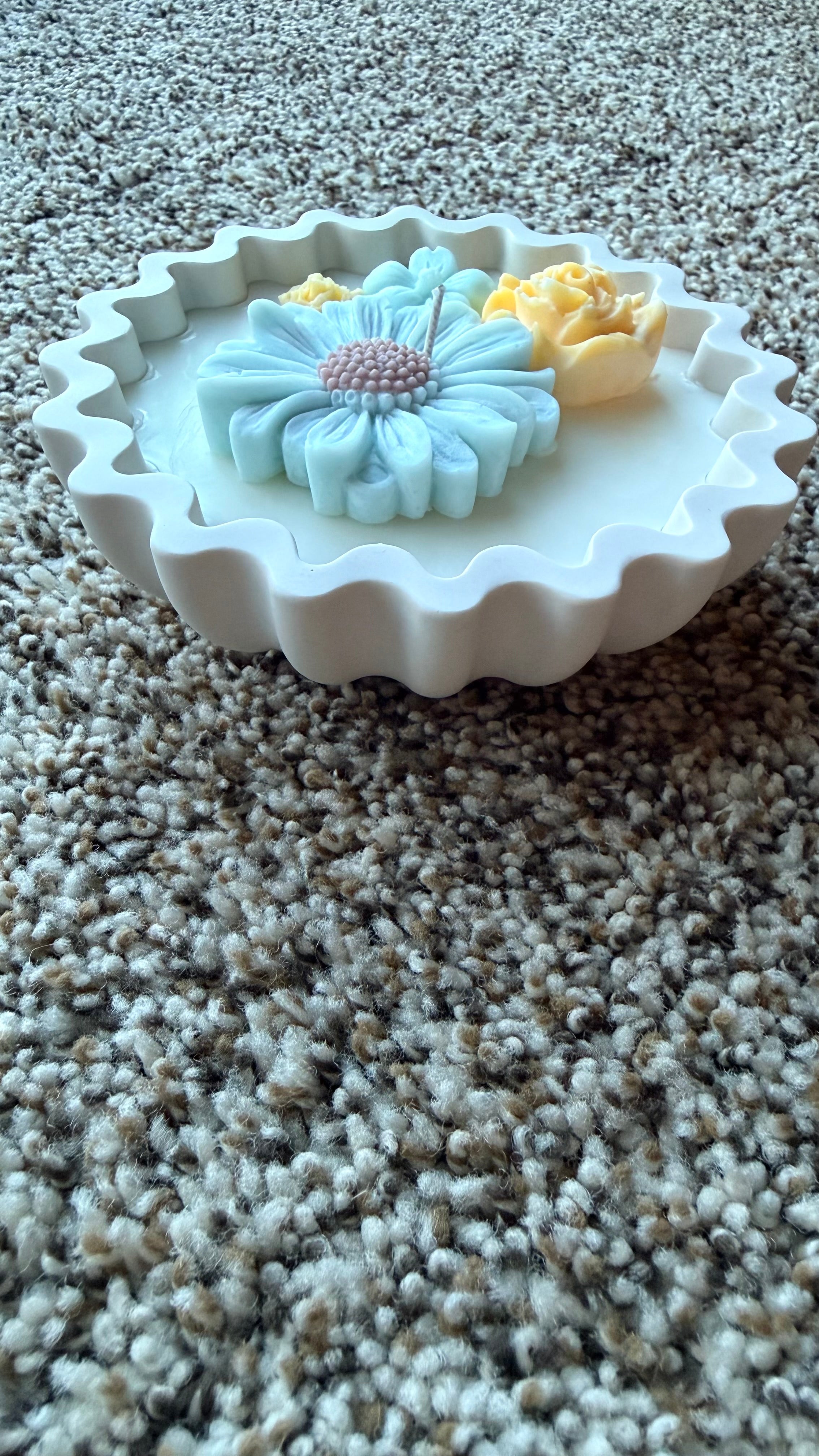 Bloom Ripple Candle